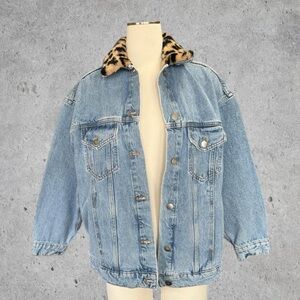 Anthropologie Pilcro Blue Denim Boyfriend Jacket w/ Leopard Print Collar- XS/S/M